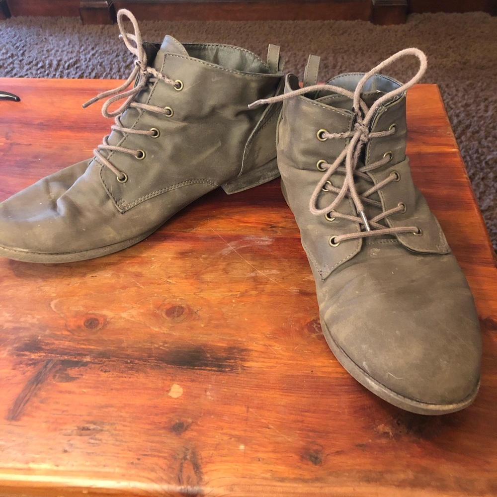 grey boots